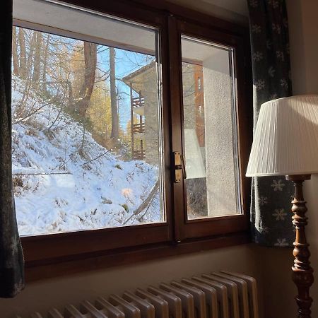 Апартаменты Raffinato Ed Accogliente Monolocale Di Montagna Брей-Червиния Экстерьер фото